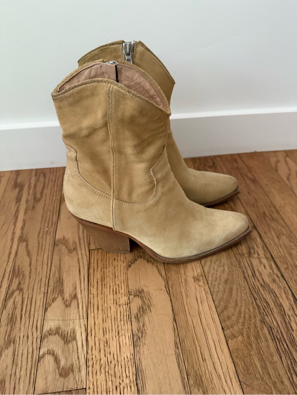 Free people Brayden women’s  Beige Suede Western Ankle Boots